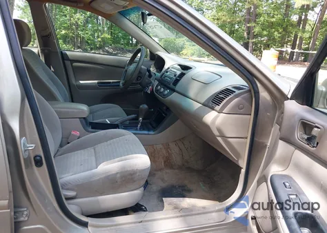 2005 Toyota Camry Le from USA, damaged, VIN 4T1BE32K35U012049